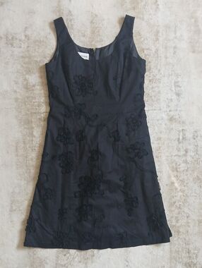 Evan Picone Black Rosette Dress size 10